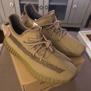 SOLD Adidas Yeezy Boost 350 v2 Earth sz 9